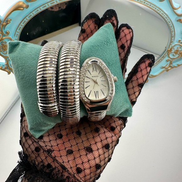Serpenti Silver Elegant&Timeless Wrap Watch - Picture 1 of 10